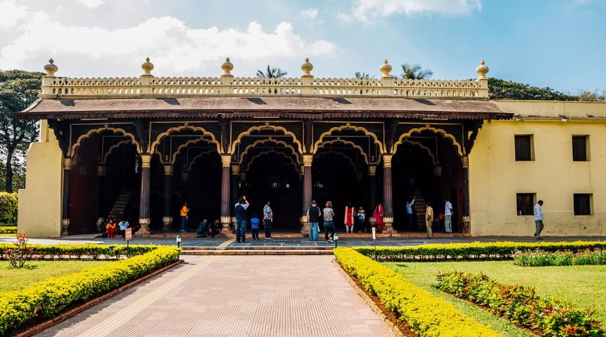 Tipu Sultan's Summer Palace, Bengaluru (Bangalore) Urban, Karnataka - Vushii.com